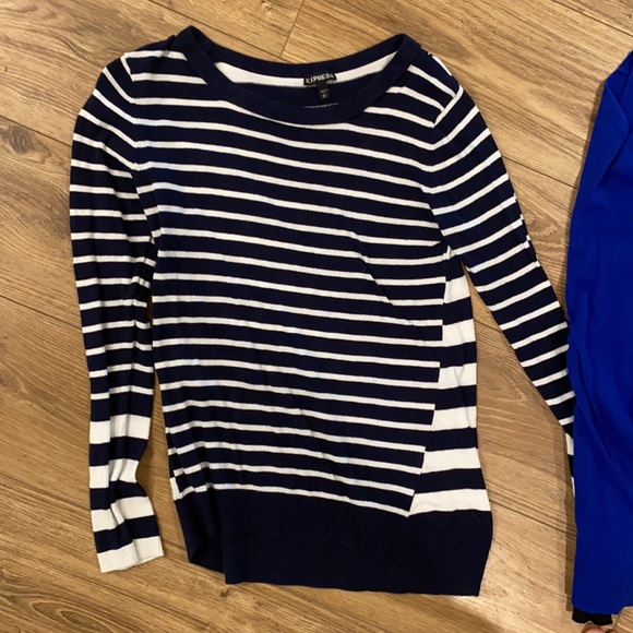 Three Express lightweight sweaters - Picture 2 of 4